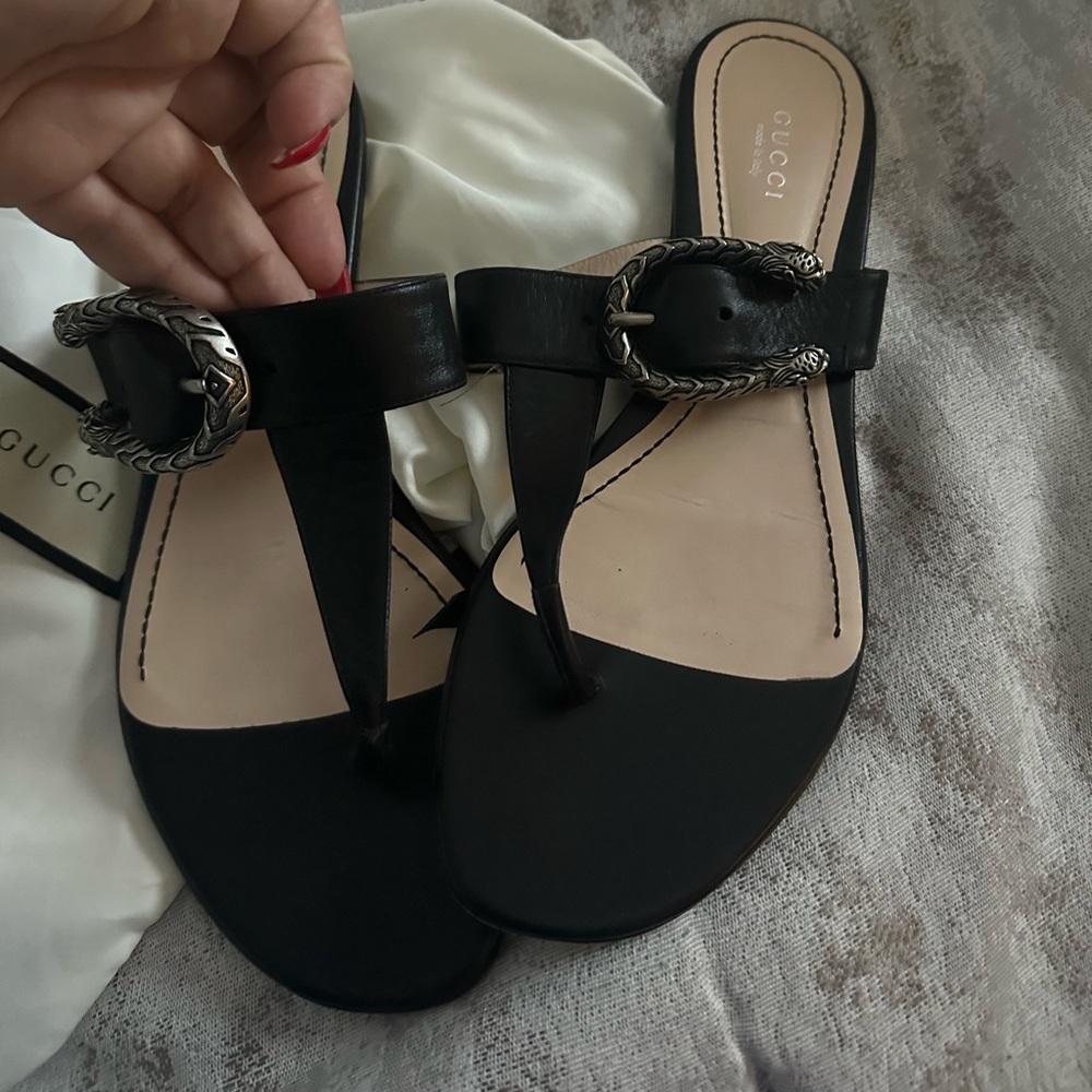 Gucci Dionysus Thong Sandals